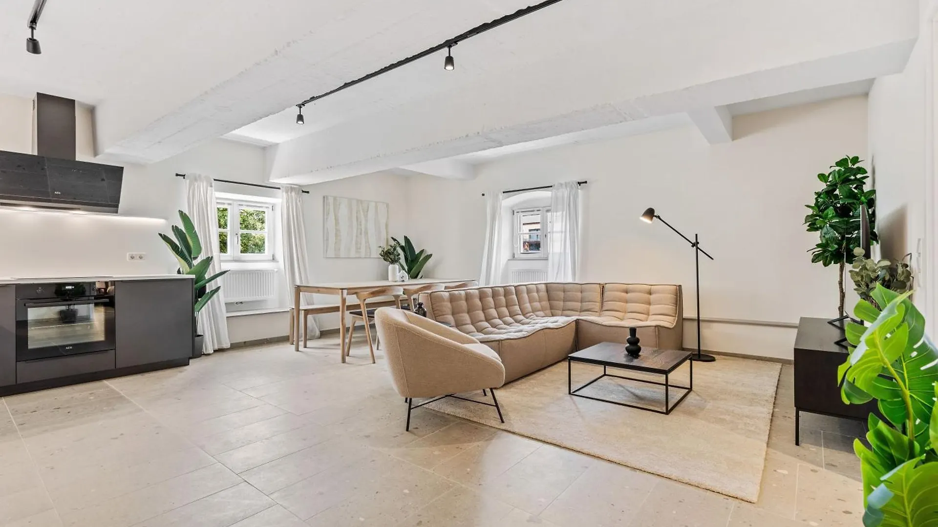 Modern Apartments In Clausen With Wifi, Kitchen & Workspace Luxembourg 0*,  Luxembourg