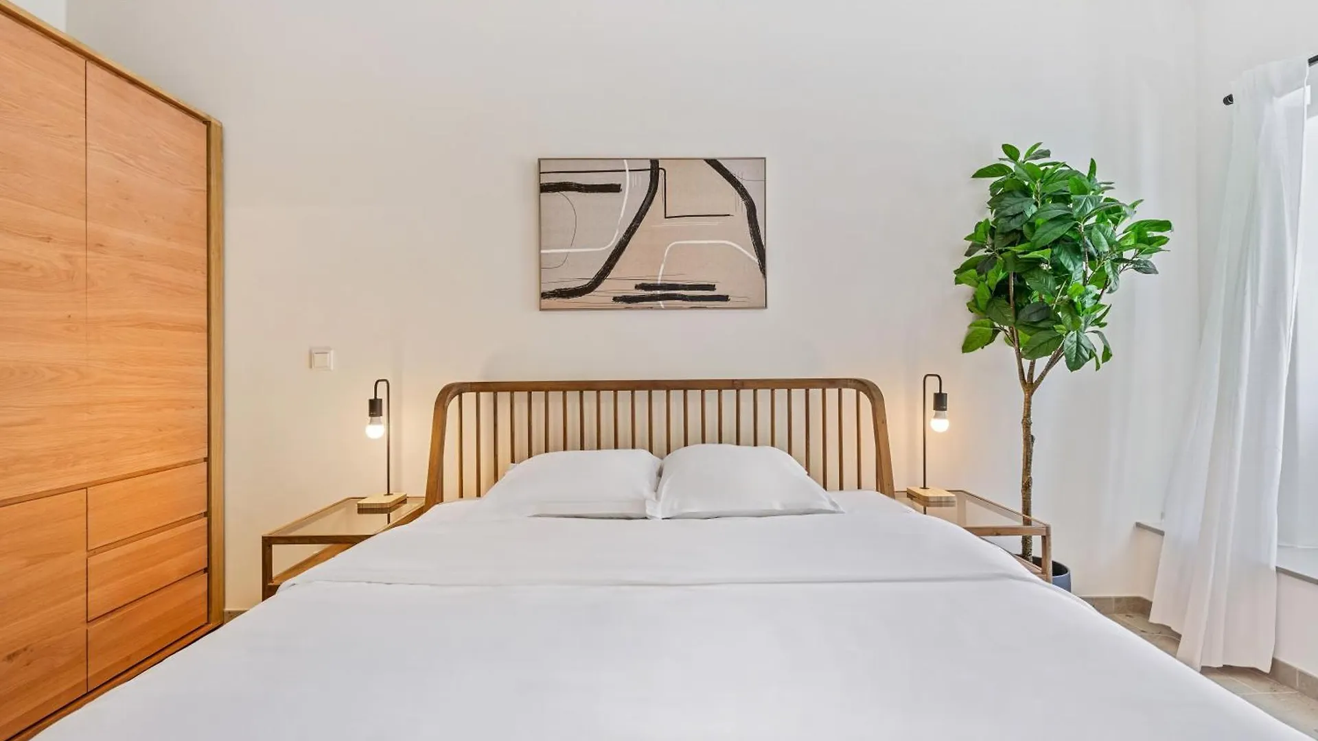 Modern Apartments In Clausen With Wifi, Kitchen & Workspace Luxembourg