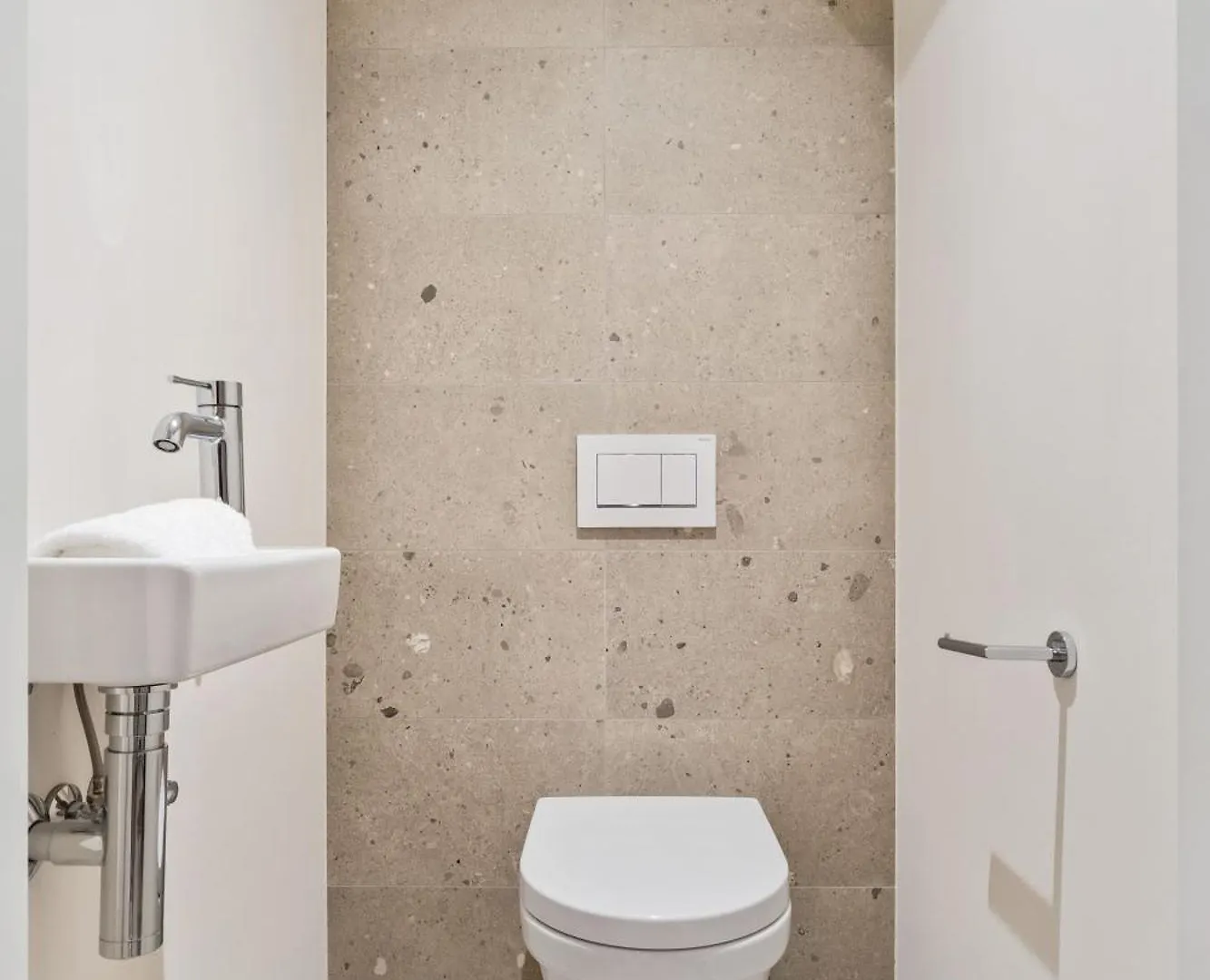 Modern Apartments In Clausen With Wifi, Kitchen & Workspace Luxembourg Luxembourg