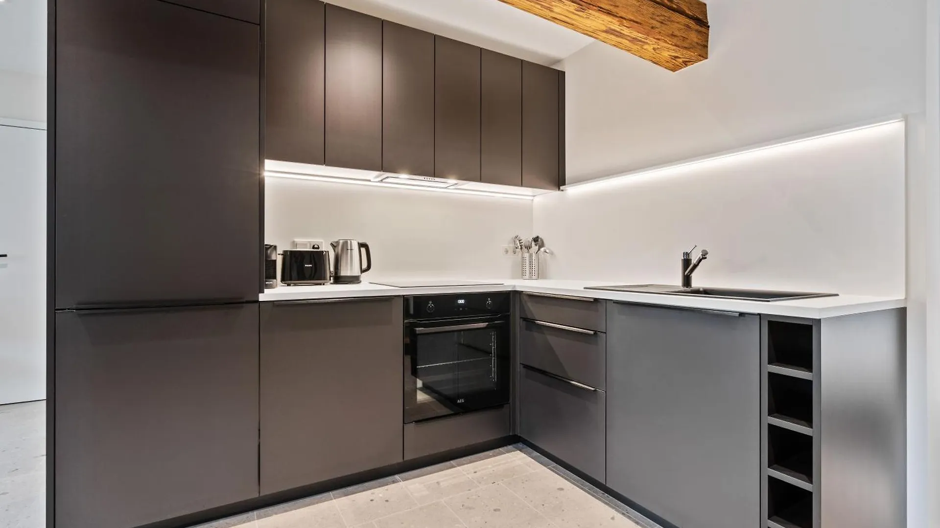 Modern Apartments In Clausen With Wifi, Kitchen & Workspace Luxembourg Luxembourg