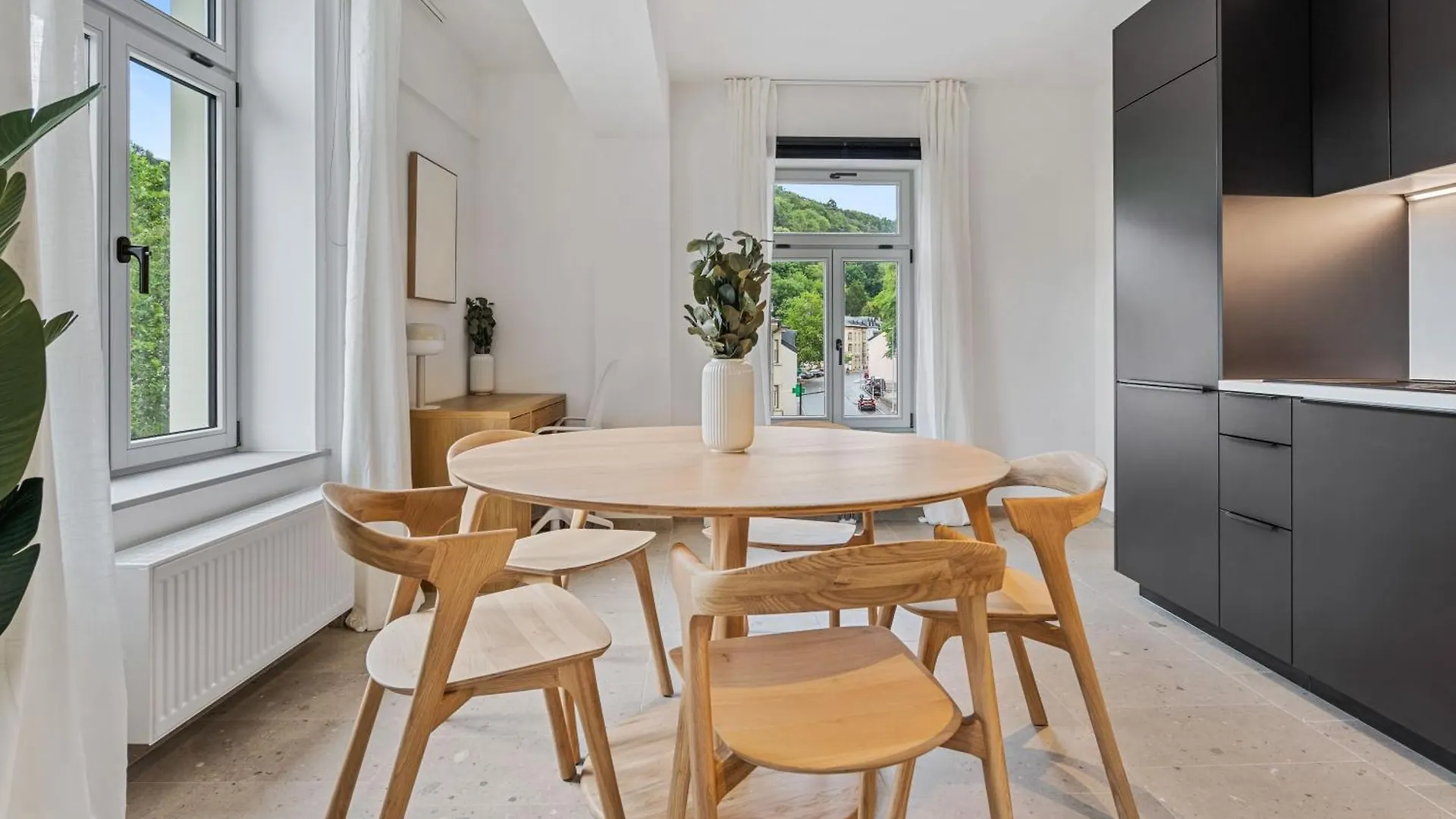 Modern Apartments In Clausen With Wifi, Kitchen & Workspace Luxembourg 0*,