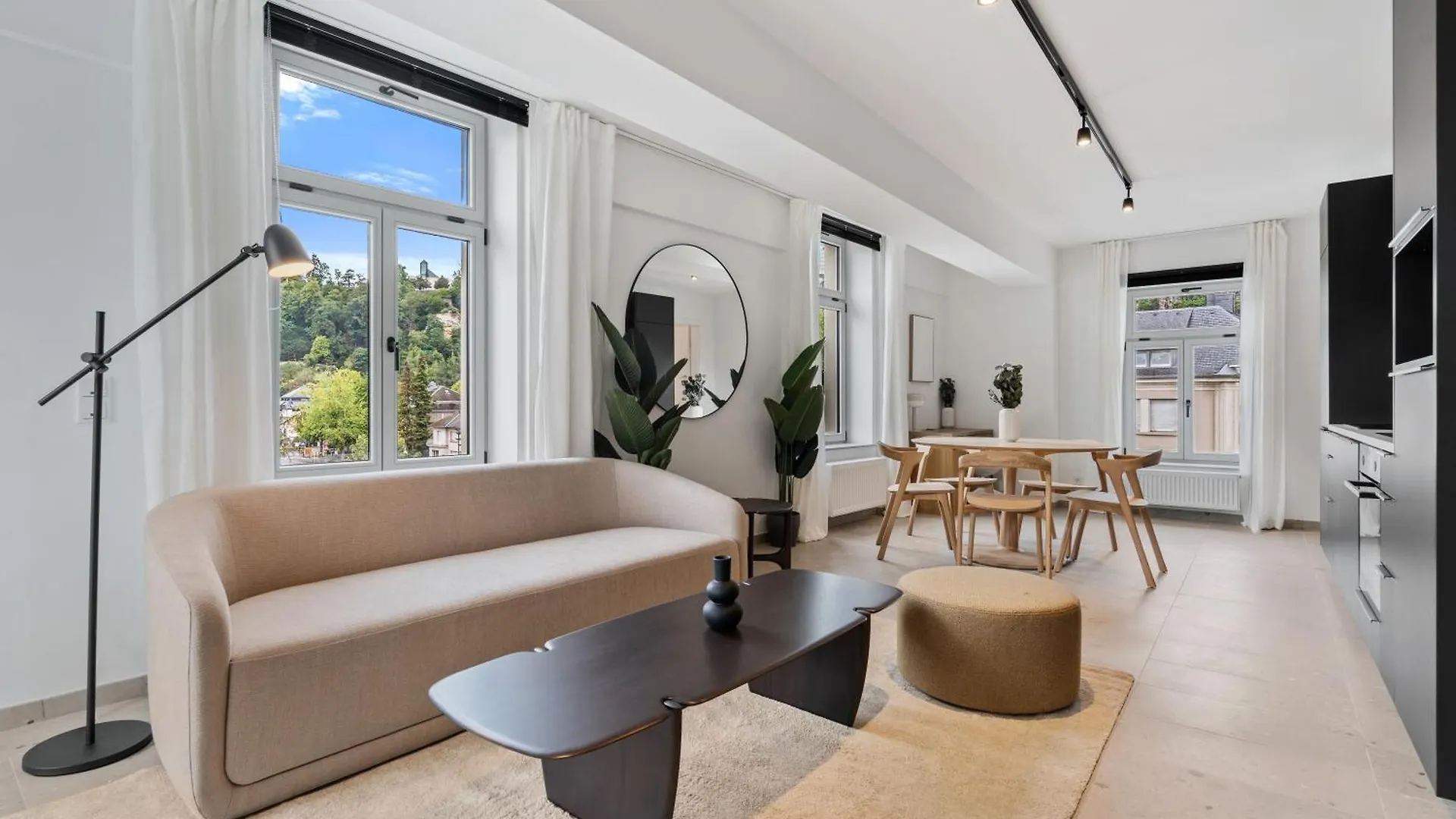 Modern Apartments In Clausen With Wifi, Kitchen & Workspace Luxembourg 0*,